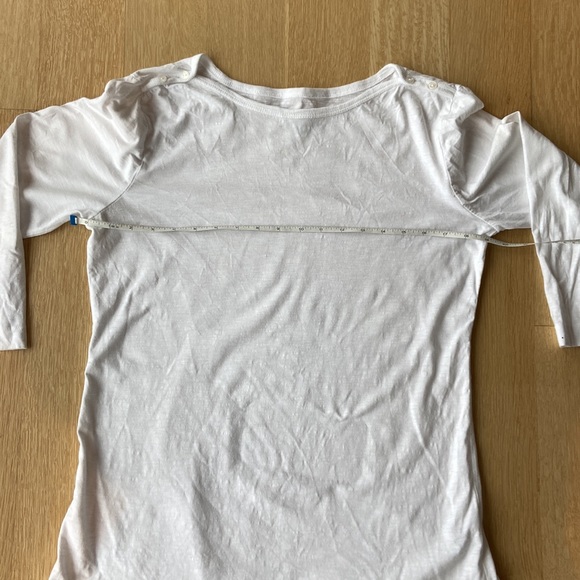 Classic White 3/4 Sleeve White Top - Picture 4 of 9